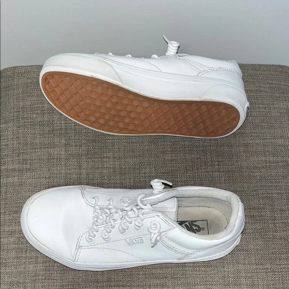 Vans Classic White Low-Top Sneakers - Picture 3 of 7